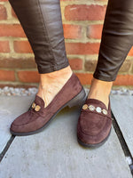 Chocolate Hammered Disc Chain Loafer